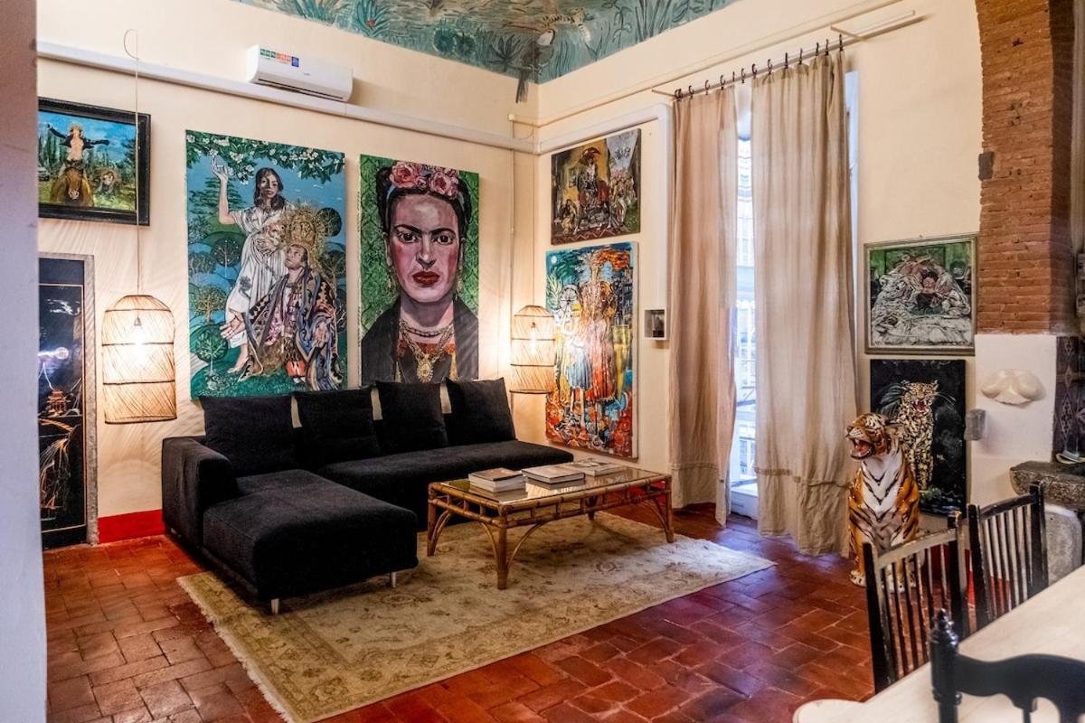 Art Gallery And Charming In San Frediano Apartment Florence